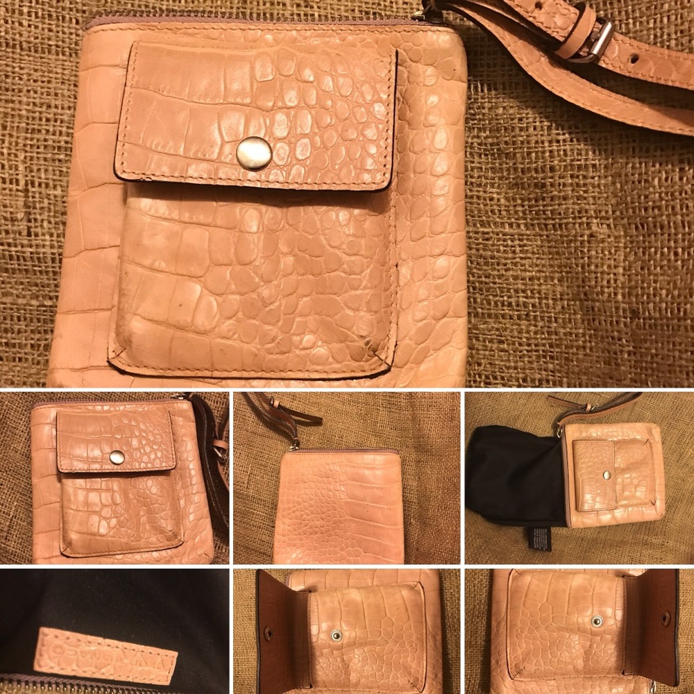 Preowned Club Monaco Pink Leather Wristlet